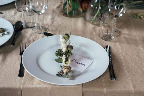 Table setting on your wedding day