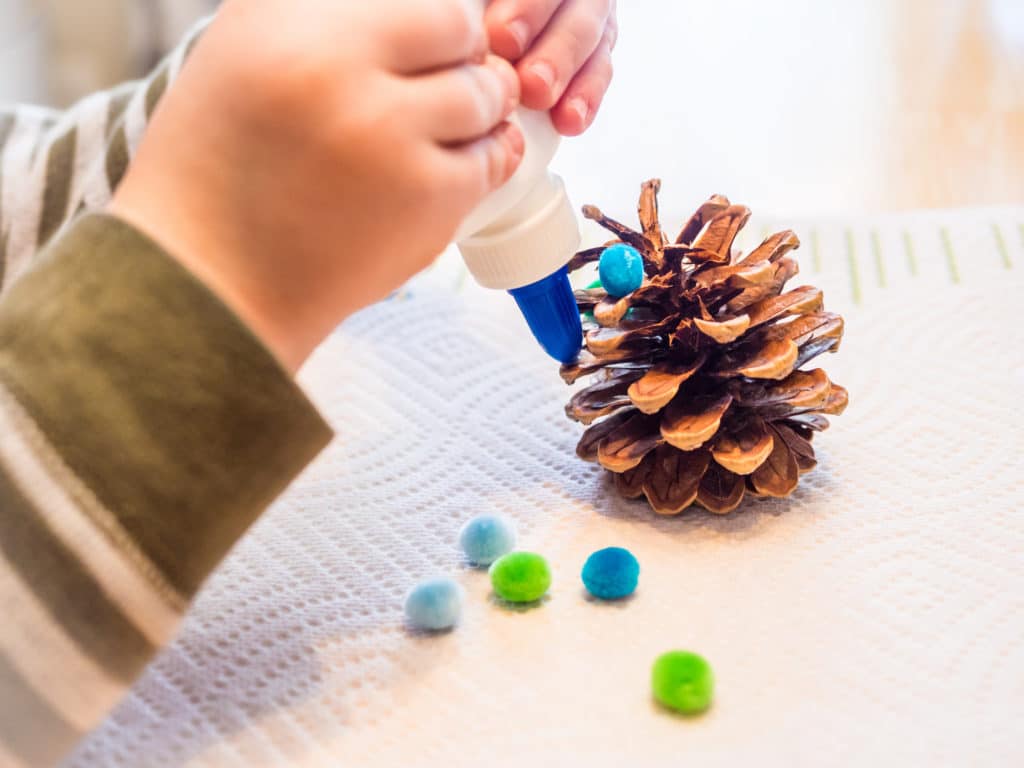 Pinecone craft Christmas